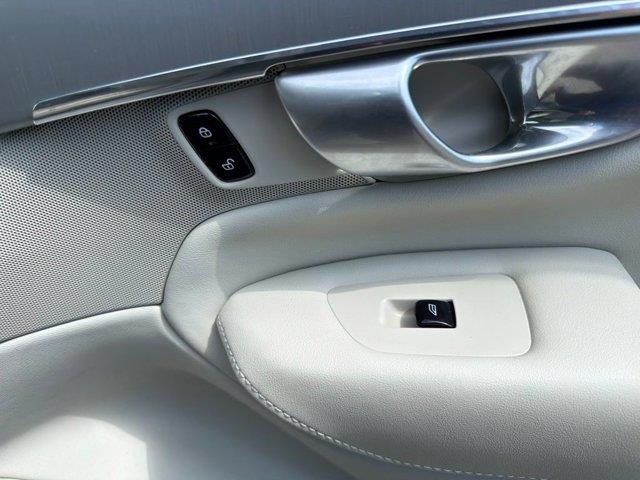 2024 Volvo XC90 - $34,122