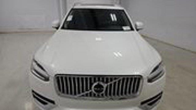 2024 Volvo XC90 B5 Core Bright Theme