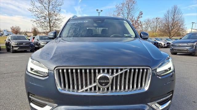 2023 Volvo XC90 B5 Plus Bright Theme