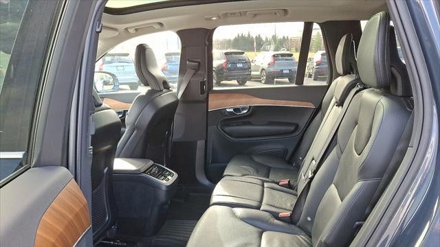2023 Volvo XC90 B5 Plus Bright Theme