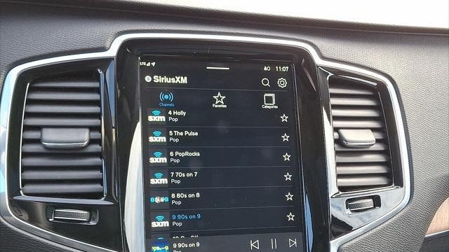 2023 Volvo XC90 B5 Plus Bright Theme