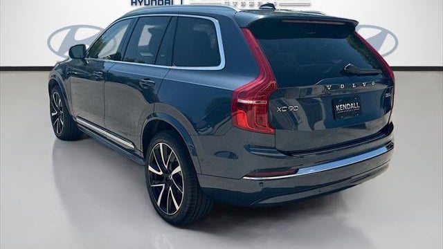 2023 Volvo XC90 B5 Plus Bright Theme
