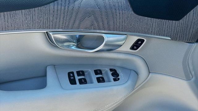 2023 Volvo XC90 B5 Plus Bright Theme