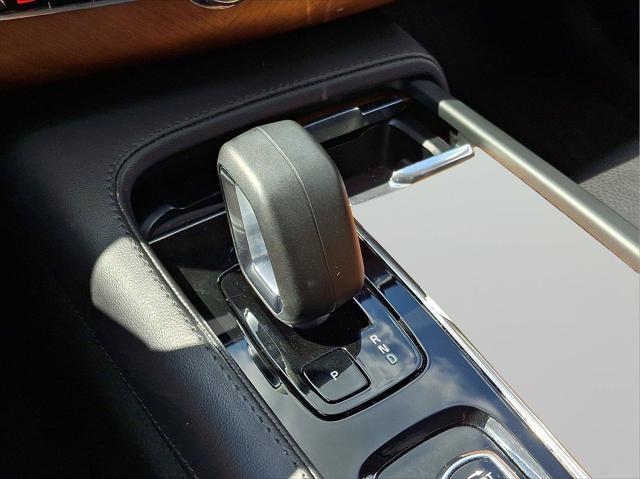2023 Volvo XC90 - $30,000