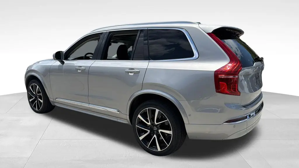 2023 Volvo XC90 B5 Plus Bright Theme