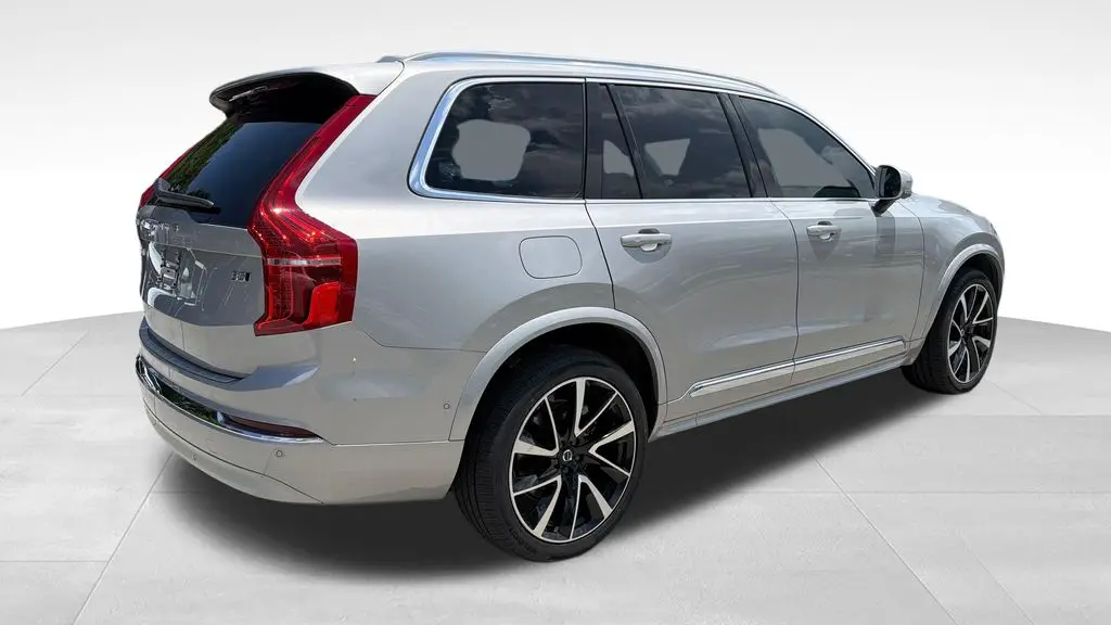 2023 Volvo XC90 B5 Plus Bright Theme