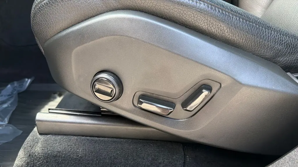 2023 Volvo XC90 B5 Plus Bright Theme