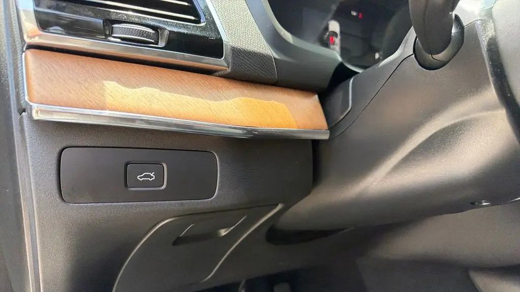 2023 Volvo XC90 B5 Plus Bright Theme