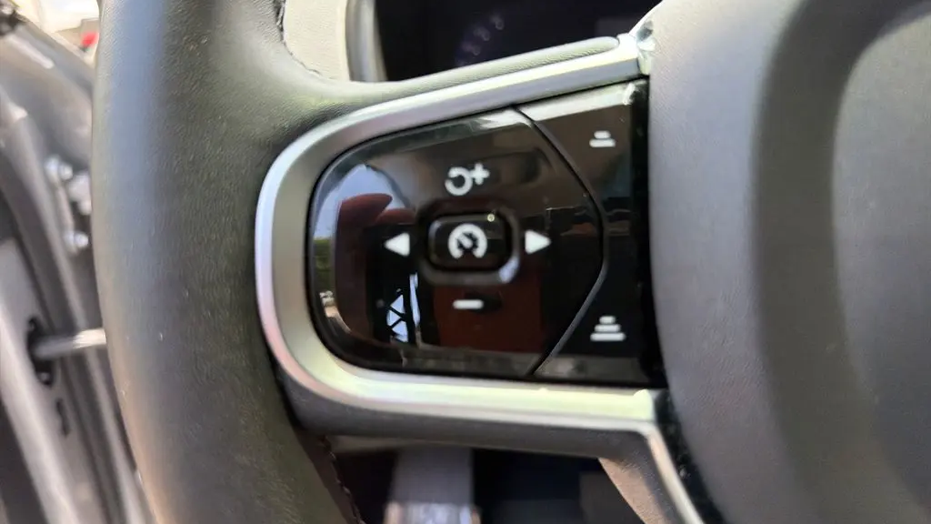 2023 Volvo XC90 B5 Plus Bright Theme