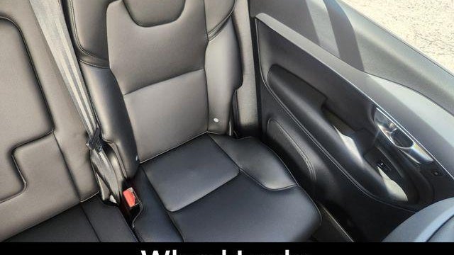 2023 Volvo XC90 B5 Core
