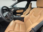 2023 XC60 Thumbnail 14