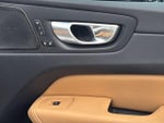 2023 XC60 Thumbnail 34