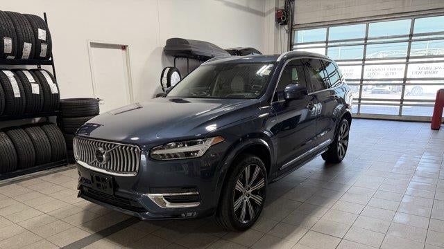 2023 Volvo XC60 B5 Ultimate Bright Theme