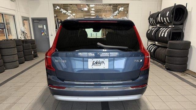 2023 Volvo XC60 B5 Ultimate Bright Theme