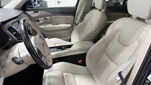 2023 Volvo XC60 B5 Ultimate Bright Theme