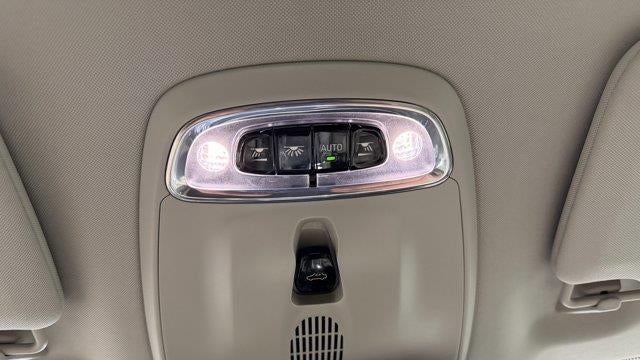 2023 Volvo XC60 B5 Ultimate Bright Theme