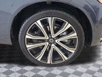 2023 XC60 Thumbnail 32