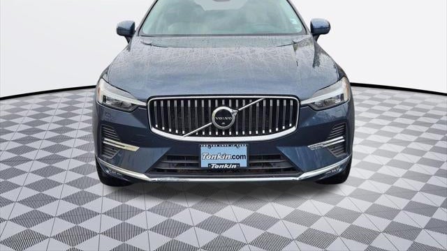 2023 Volvo XC60 B5 Ultimate Bright Theme
