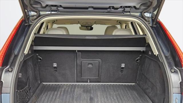 2023 Volvo XC60 B5 Ultimate Bright Theme