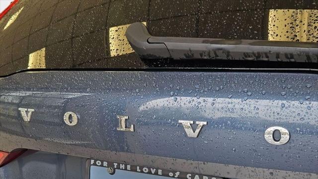 2023 Volvo XC60 B5 Ultimate Bright Theme
