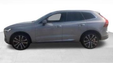 2023 Volvo XC60 B5 Ultimate Bright Theme