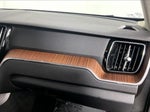2023 XC60 Thumbnail 16
