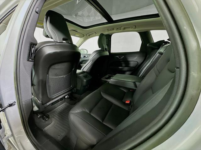 2023 Volvo XC60 - $28,155
