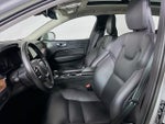 2023 XC60 Thumbnail 8