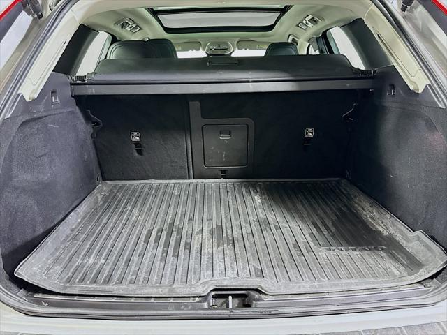 2023 Volvo XC60 - $28,155