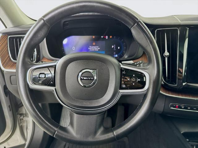 2023 Volvo XC60 - $28,155