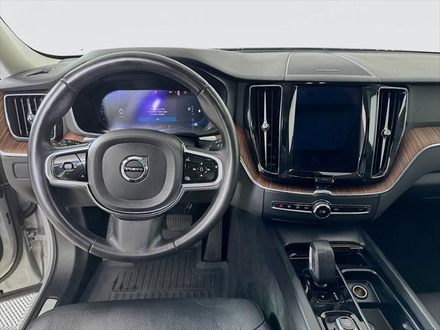 2023 Volvo XC60 - $28,155