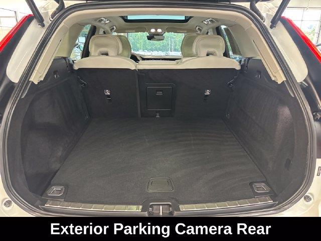 2023 Volvo XC60 - $23,000
