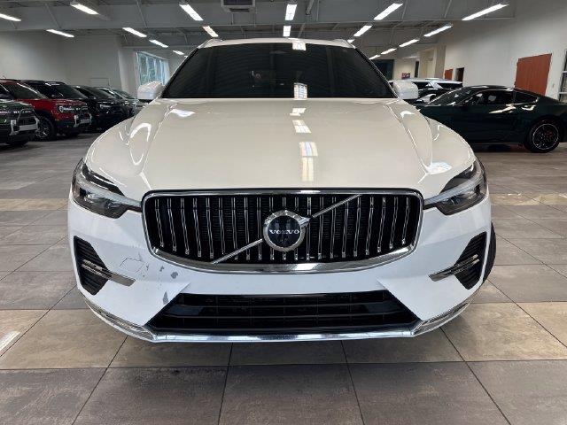 2023 Volvo XC60 - $23,000
