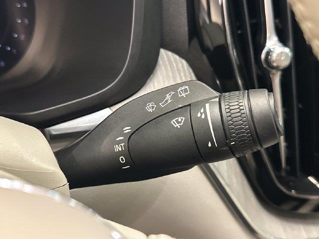 2023 Volvo XC60 - $23,000