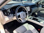 2023 XC60 Thumbnail 13