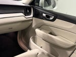 2023 XC60 Thumbnail 12