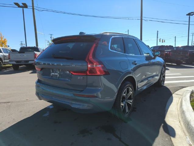 2022 Volvo XC60 - $24,304