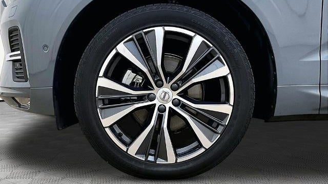 2022 Volvo XC60 B5 Momentum
