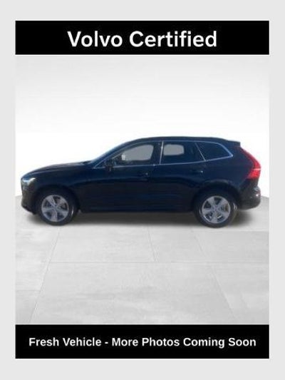 Photo of a 2022 Volvo XC60 AWD B5 Momentum 4DR SUV for sale