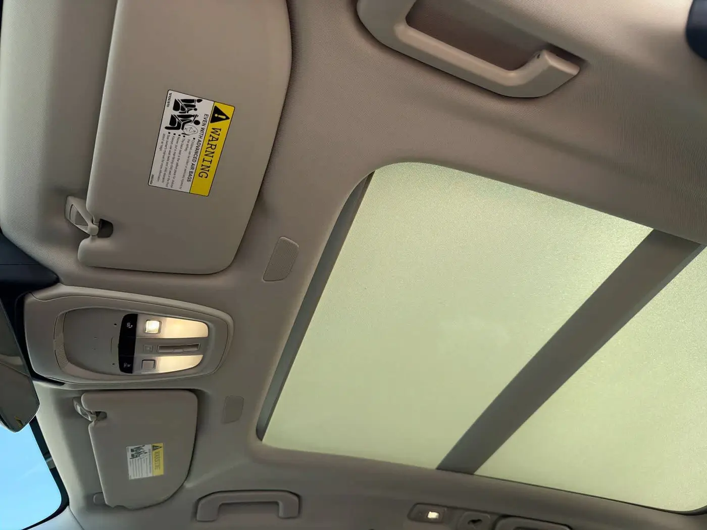 2022 Volvo XC60 - $26,175