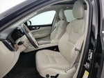 2022 XC60 Thumbnail 11