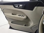 2022 XC60 Thumbnail 12