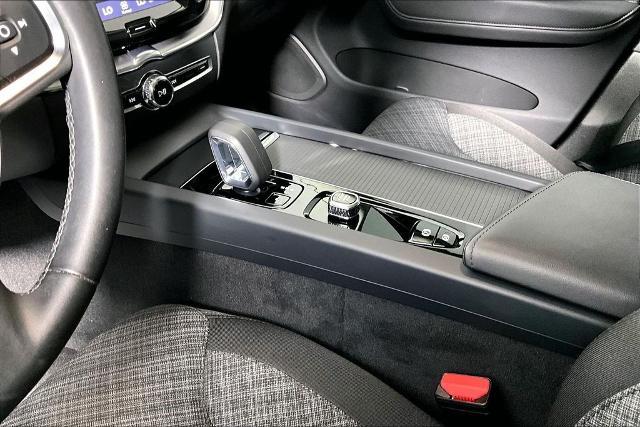 2024 Volvo XC60 - $35,141