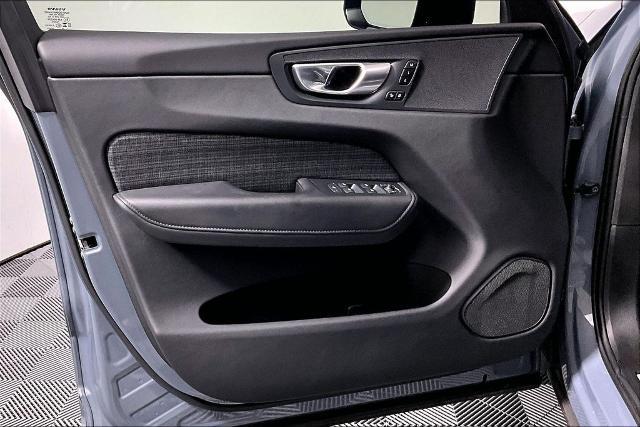 2024 Volvo XC60 - $35,141