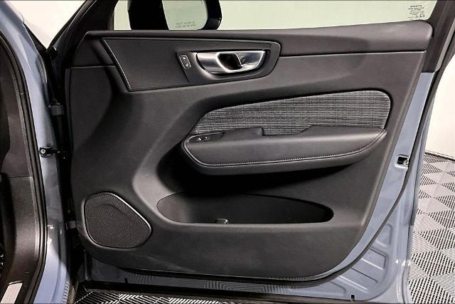 2024 Volvo XC60 - $35,141