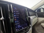 2022 XC60 Thumbnail 15