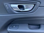 2024 XC60 Thumbnail 19