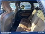 2022 XC60 Thumbnail 9
