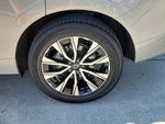 2024 XC60 Thumbnail 5