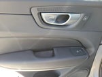 2024 XC60 Thumbnail 18